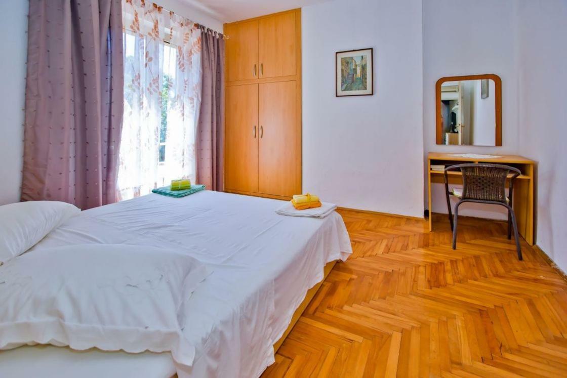 חוואר Apartments Jacky מראה חיצוני תמונה