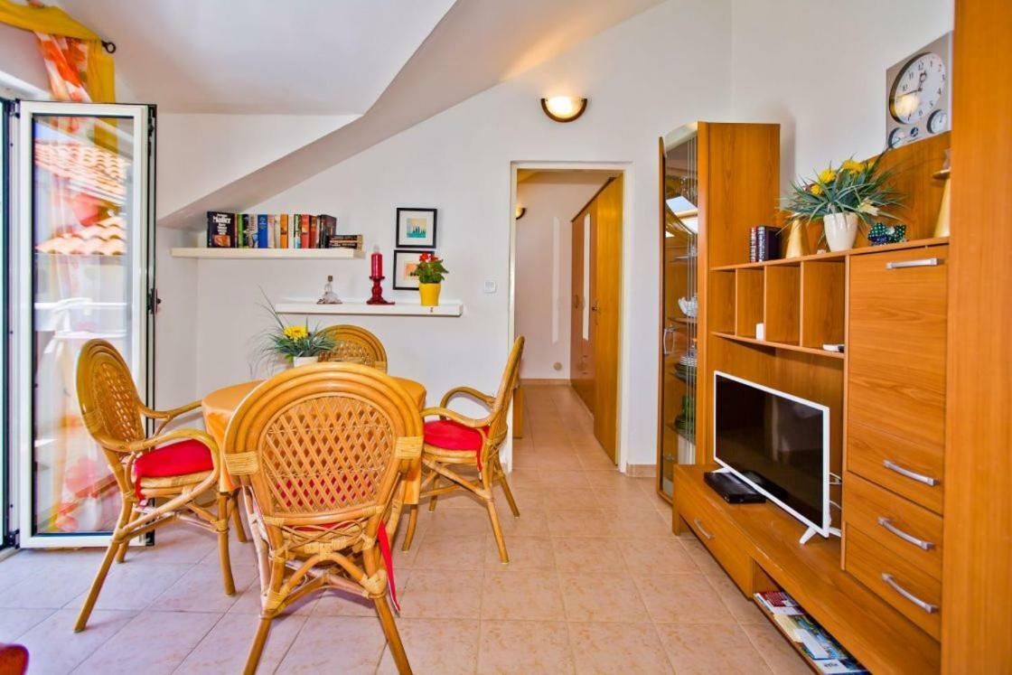 חוואר Apartments Jacky מראה חיצוני תמונה