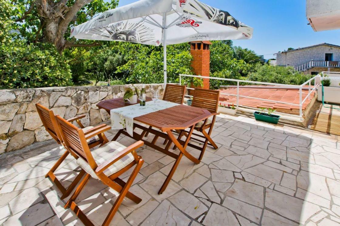 חוואר Apartments Jacky מראה חיצוני תמונה