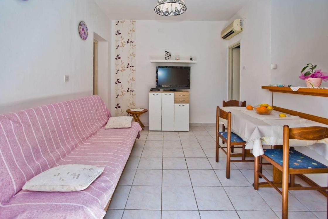 חוואר Apartments Jacky מראה חיצוני תמונה