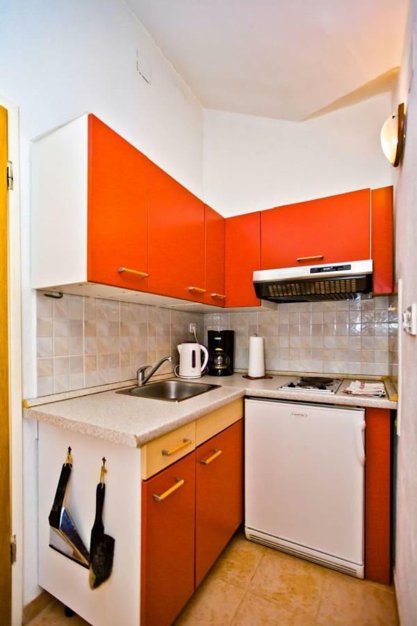 חוואר Apartments Jacky מראה חיצוני תמונה