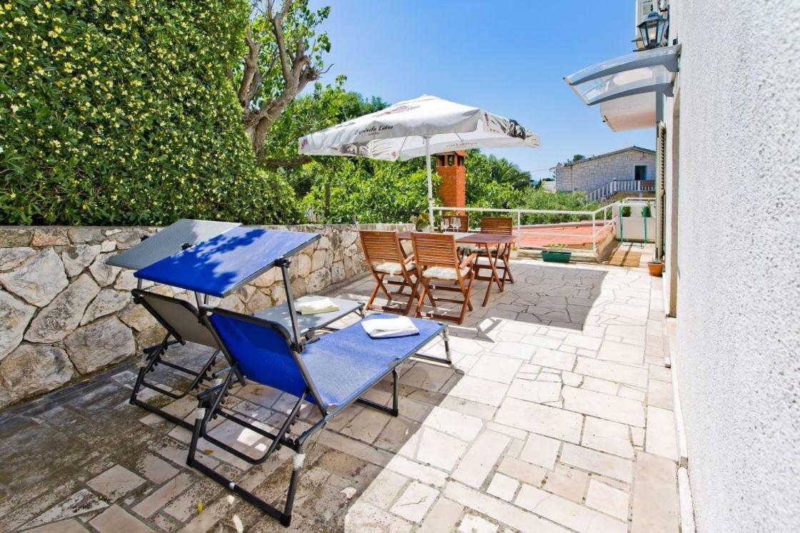 חוואר Apartments Jacky מראה חיצוני תמונה
