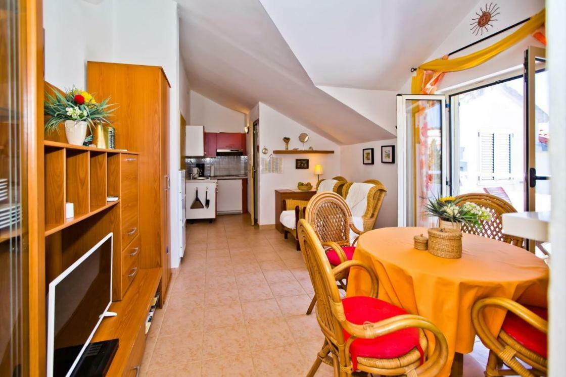 חוואר Apartments Jacky מראה חיצוני תמונה