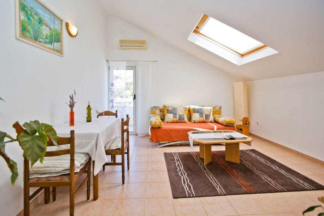 חוואר Apartments Jacky מראה חיצוני תמונה